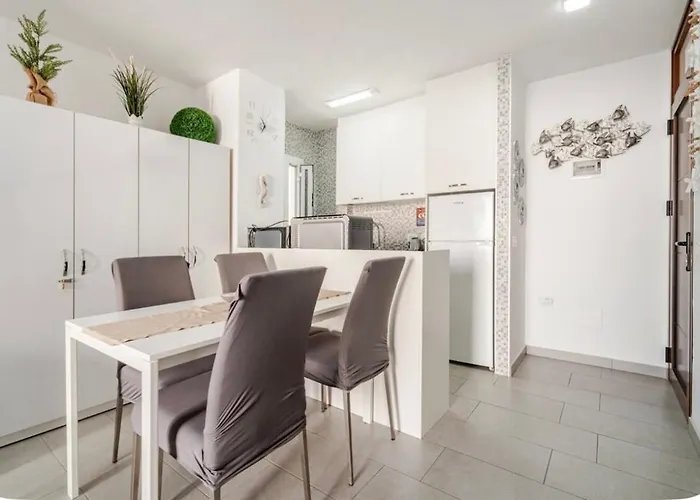 Exclusive Ocean Front Апартаменти