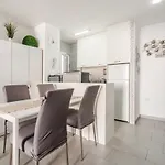 Exclusive Ocean Front Apartman