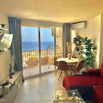 Exclusive Ocean Front Apartment *